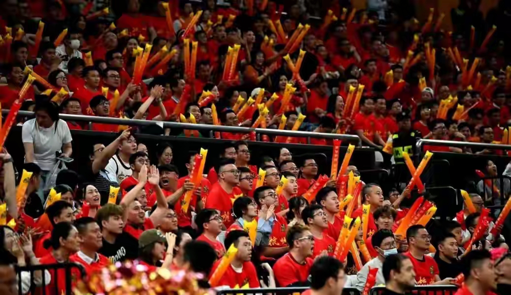 开云体育登录入口-包含主场助威如潮，球迷热情高涨的词条